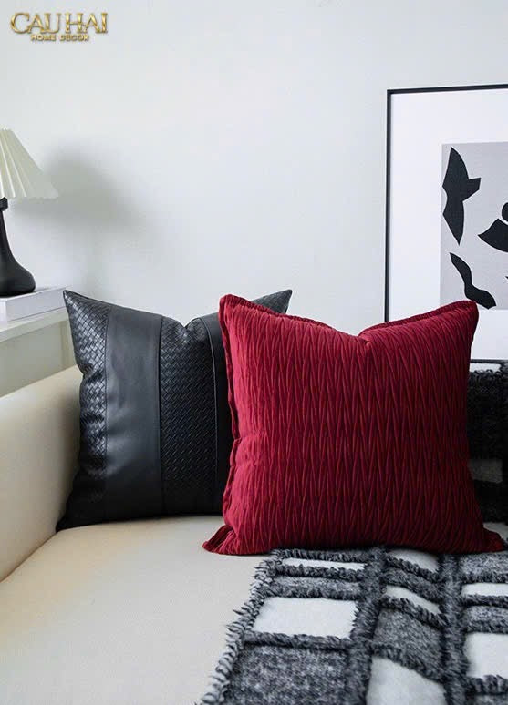 VỎ GỐI DA DARKNIGHT INTRECCIATO 45-3- Cậu Hai Home Decor