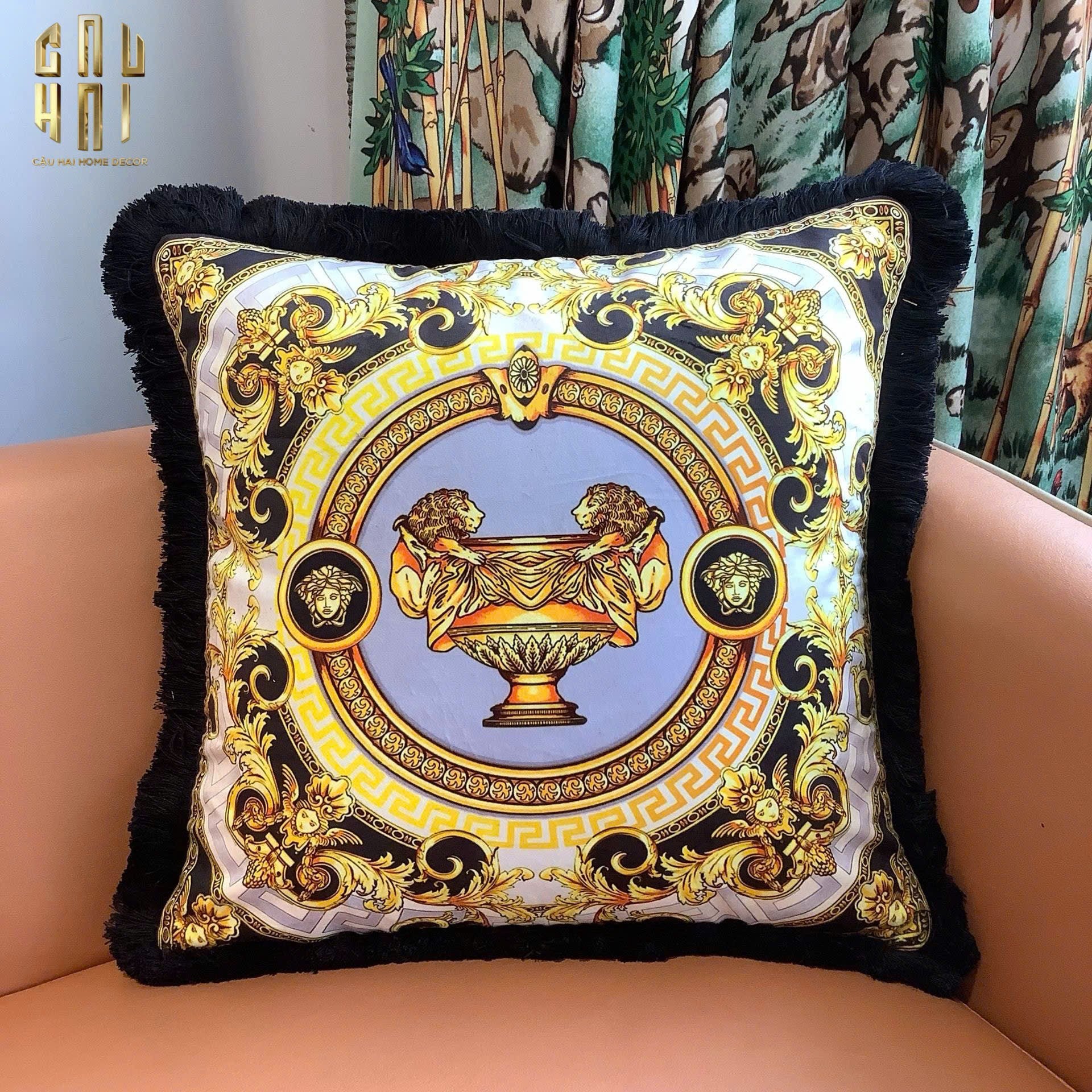 VỎ GỐI GIANNI VERS. LA COUPE DES DIEUX FW25-CẬU HAI HOME DECOR-2