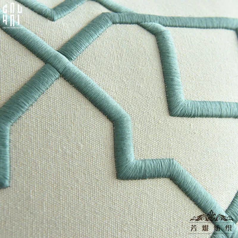 VỎ GỐI HOẠ TIẾT THÊU GATOR LATTICE - CẬU HAI HOME DECOR