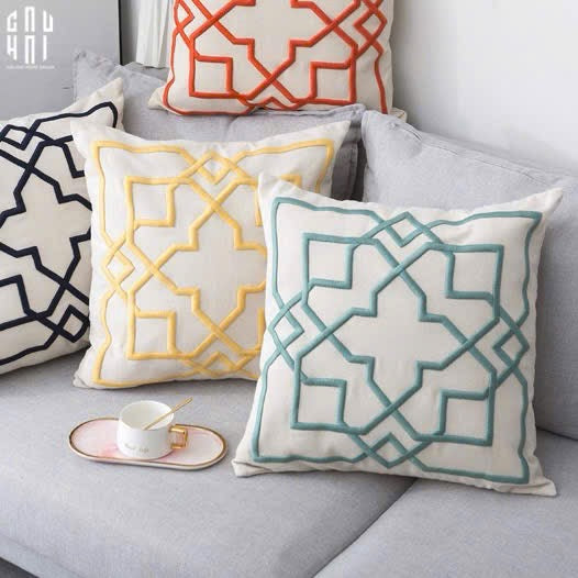 VỎ GỐI HOẠ TIẾT THÊU GATOR LATTICE - CẬU HAI HOME DECOR