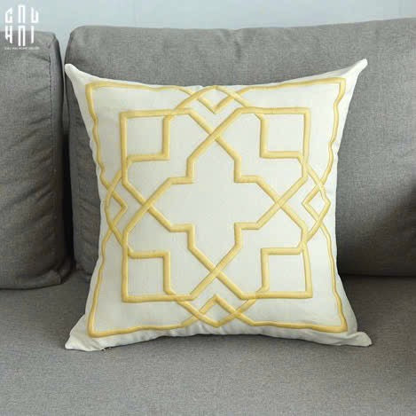 VỎ GỐI HOẠ TIẾT THÊU YELLOW LATTICE - CẬU HAI HOME DECOR