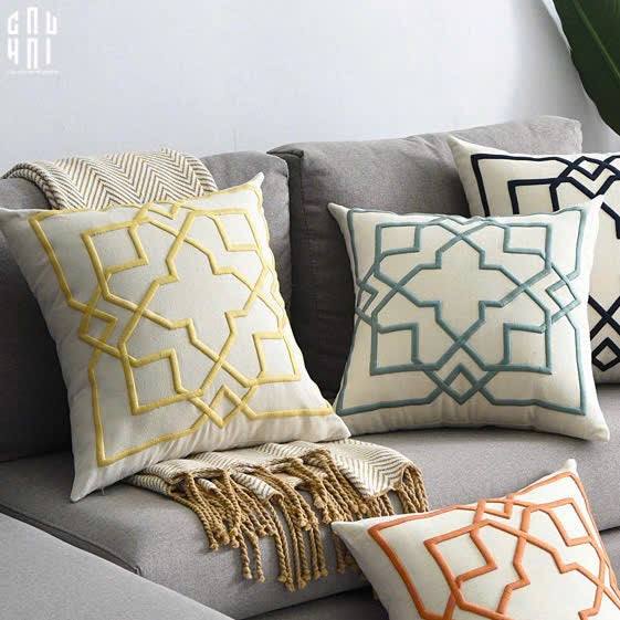 VỎ GỐI HOẠ TIẾT THÊU YELLOW LATTICE - CẬU HAI HOME DECOR