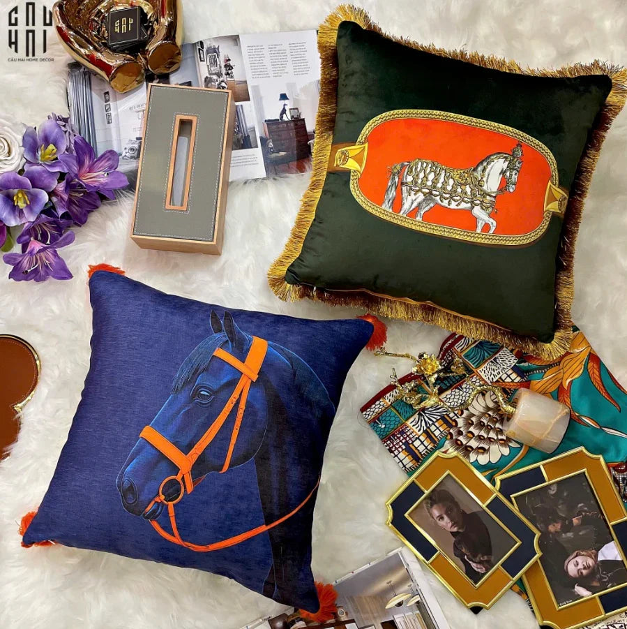 Vỏ Gối Nhung Équestre Émeraude Cheval 45.-CẬU HAI HOME DECOR