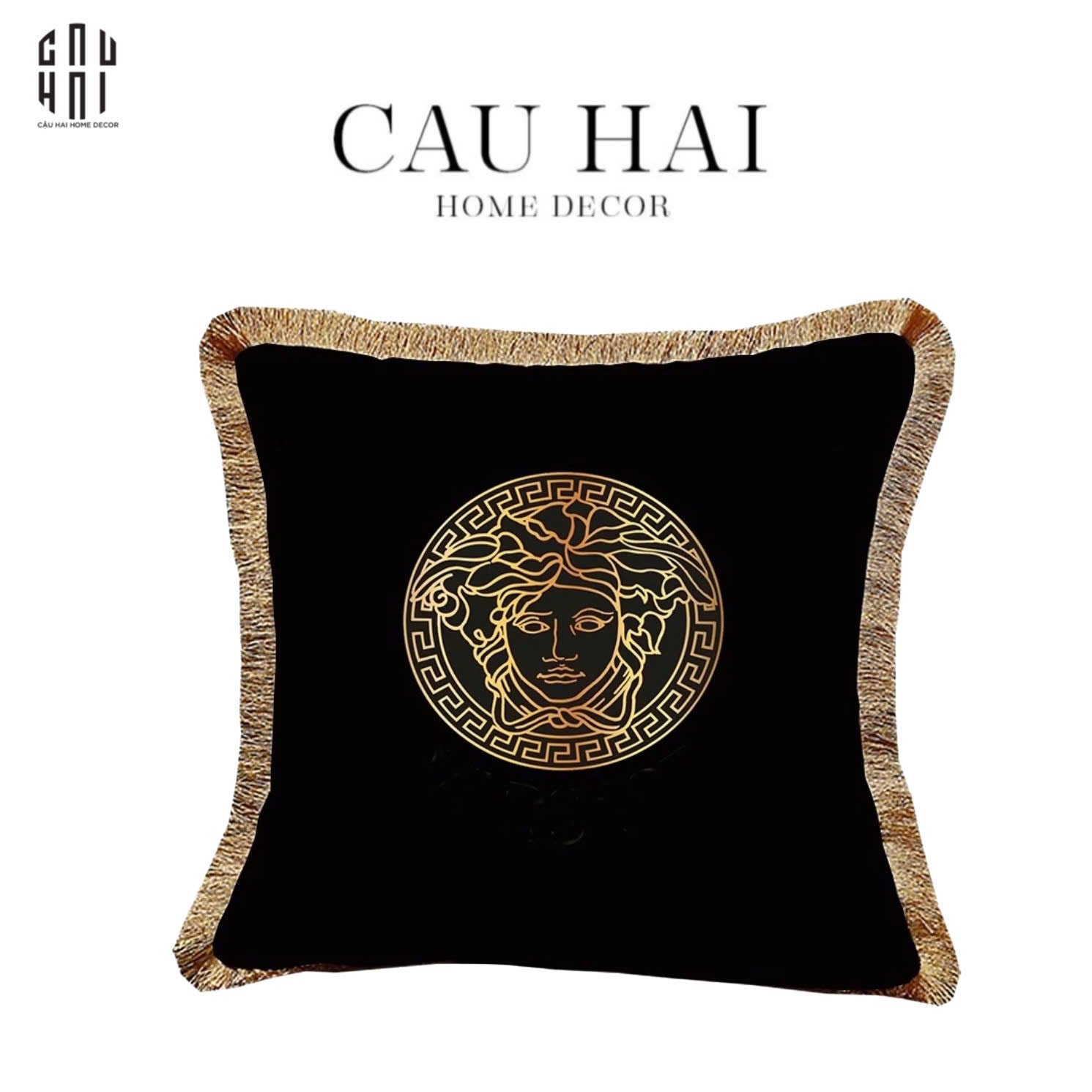VỎ GỐI NHUNG ICONIC MEDUSA 45. - CẬU HAI HOME DECOR