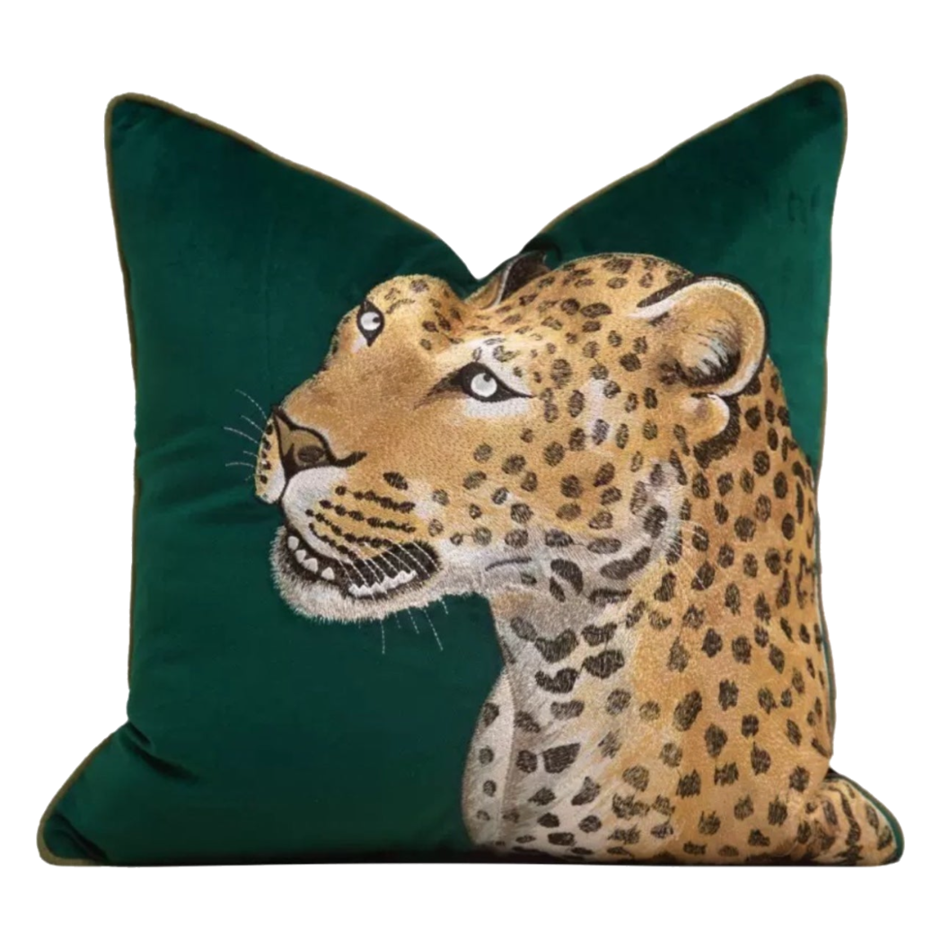 Vỏ Gối Nhung Leopard Gaze Emerald 45x45 - Cậu Hai Home Decor