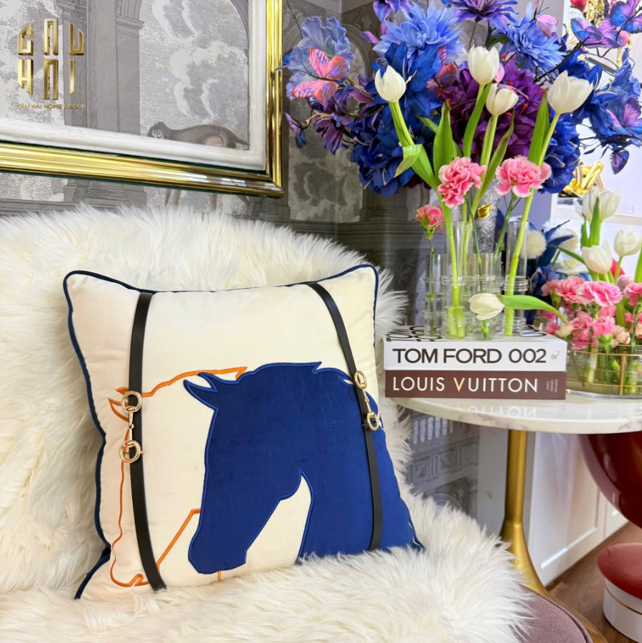 VỎ GỐI SOFA NHUNG HOẠ TIẾT DA EQUESTRIAN CHARM - MIDNIGHT RIDER - CẬU HAI HOME DECOR