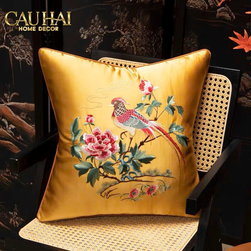 Tết Couture - Vỏ Gối Lụa Thêu Cẩm Điểu Mẫu Đơn 45